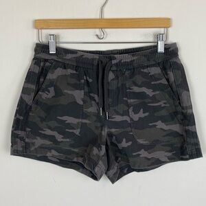 Athleta Camo Farallon Shorts